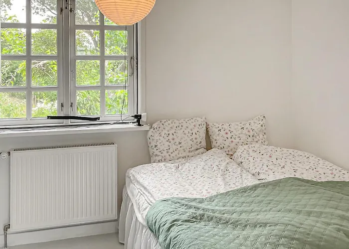 1 Bedroom Lovely In *