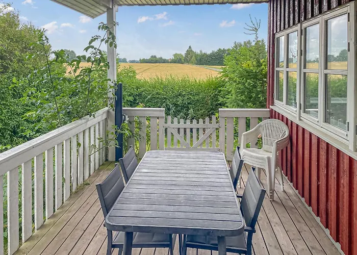 1 Bedroom Lovely In * Nørre Alslev